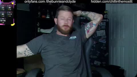 Chillinthemosttt online show from December 22, 3:25 am