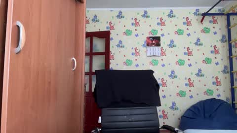 chiraq1945 online show from February 5, 7:37 am