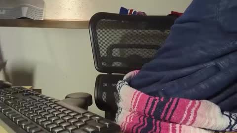 Snapshot of chitownburb chatting on January 19, 6:20 am chitownburb online show from January 19, 6:20 am