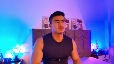 chris_clarck online show from June 29, 7:25 pm