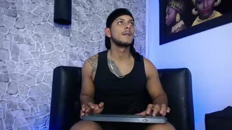 chris_dick2 online show from July 23, 5:48 am