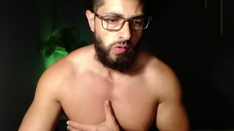 cris         Twitter magnum101010 insta magnumc20 online show from July 27, 2:29 am