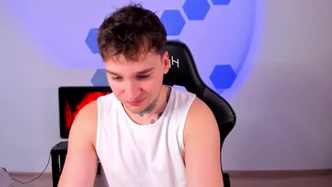 Chris Tyson online show from December 16, 9:38 am