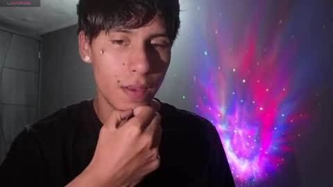 chris_zp online show from May 24, 1:44 am