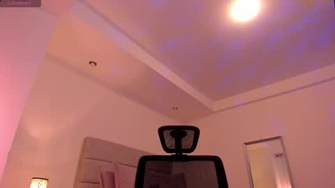 chrismorgan24 online show from February 6, 11:34 pm