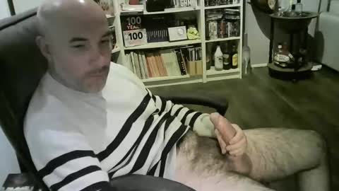 chrisprngr online show from April 7, 5:02 pm