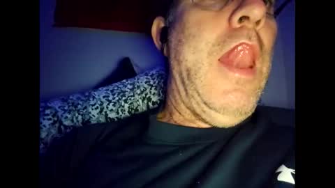 Chris online show from November 27, 9:24 am