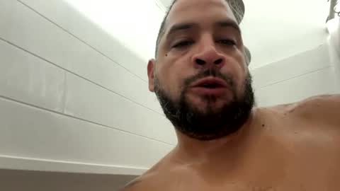 chrisr4203 online show from September 18, 11:45 am