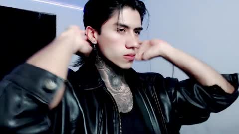 Snapshot of chriss_opp chatting on February 5, 9:50 pm CHRIS  INDEPENT MODEL online show from February 5, 9:50 pm