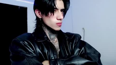 Snapshot of chriss_opp chatting on February 17, 10:58 pm CHRIS  INDEPENT MODEL online show from February 17, 10:58 pm