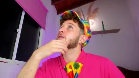 Hi dont forguet to follow me    online show from October 31, 9:01 am