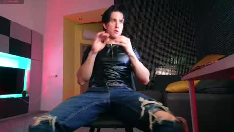 UPVOTE ME ------  ILL DO SOMETHING FOR FREE online show from June 9, 4:25 am