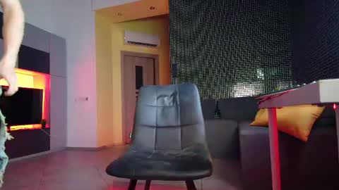 UPVOTE ME ------  ILL DO SOMETHING FOR FREE online show from July 6, 4:20 am