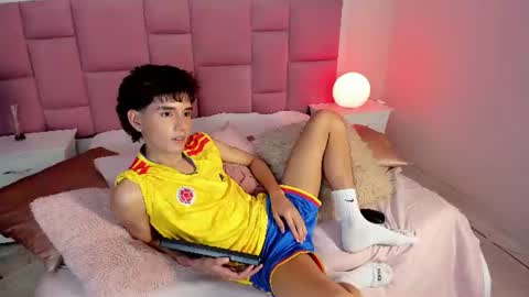 Chris online show from June 22, 8:02 pm