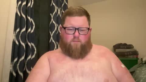 chubbsguy92 online show from December 5, 1:02 am