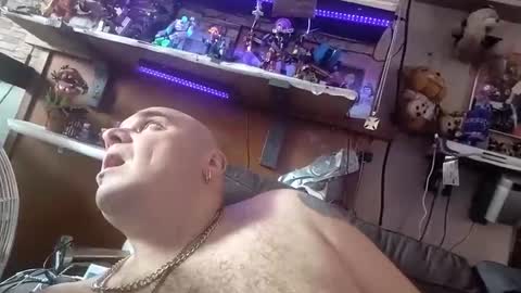 chubbyman43 online show from June 9, 10:39 am