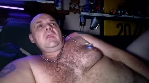 chubbyman43 online show from June 28, 3:34 am