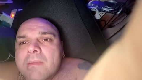 chubbyman43 online show from June 17, 1:29 am