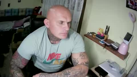 cikakure16081976 online show from January 12, 6:05 pm