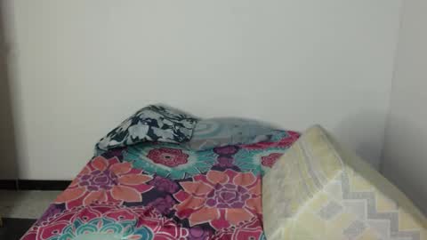 cirosky_elchicopolla online show from February 6, 4:42 am