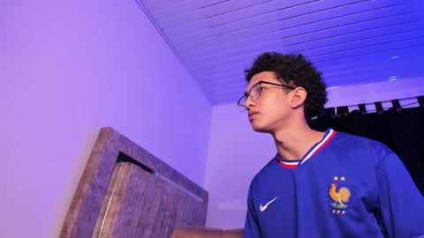 cj_davis1 online show from March 25, 4:16 am