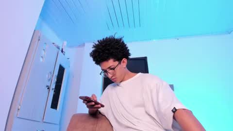 cj_davis1 online show from July 13, 2:41 pm