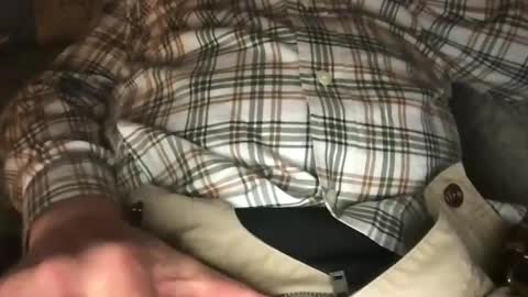 Snapshot of clamwatcher01 chatting on February 4, 3:54 am clamwatcher01 online show from February 4, 3:54 am