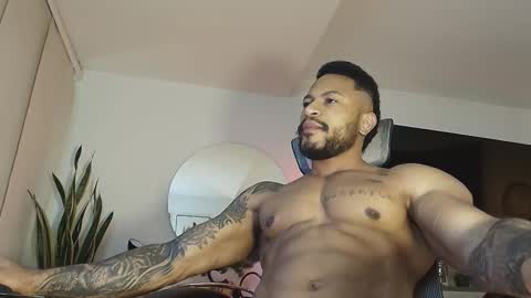 clark_strong online show from February 4, 9:54 pm