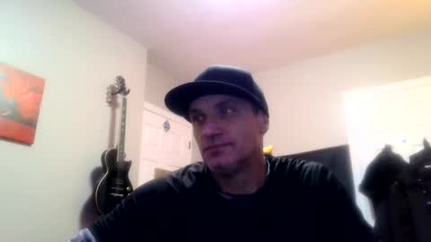 Snapshot of clintwood12 chatting on February 8, 4:57 am chad online show from February 8, 4:57 am