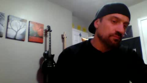 Snapshot of clintwood12 chatting on January 13, 5:44 am chad online show from January 13, 5:44 am
