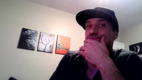 Snapshot of clintwood12 chatting on December 22, 7:44 am chad online show from December 22, 7:44 am