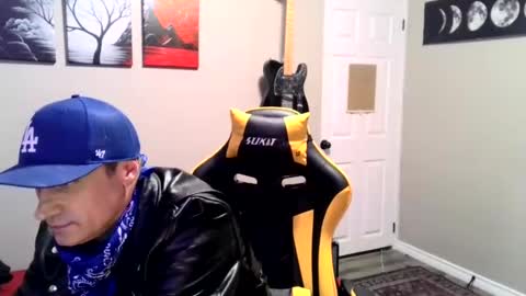 Snapshot of clintwood12 chatting on December 13, 7:15 am chad online show from December 13, 7:15 am