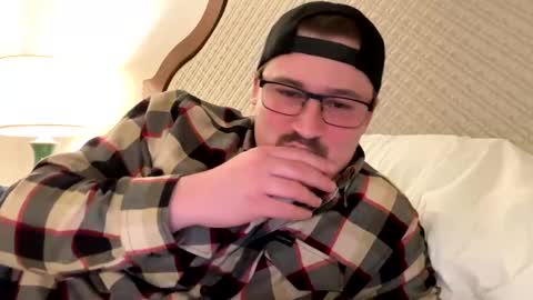 clitcommander1320 online show from February 23, 7:28 am