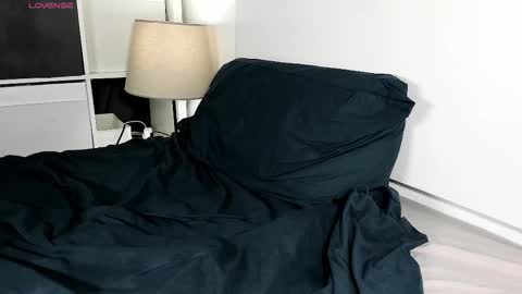 MUSCLE STUD online show from March 5, 10:22 am