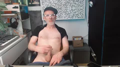 Snapshot of cockrok chatting on December 24, 9:44 pm cockrok online show from December 24, 9:44 pm