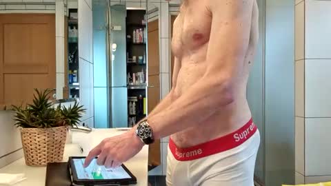 Cockvantage online show from February 21, 2:16 pm