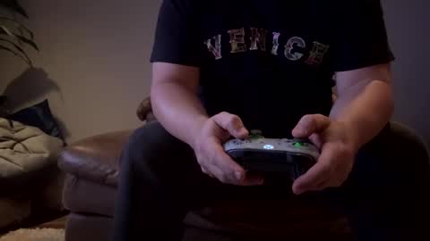 coker79 online show from January 2, 3:26 am