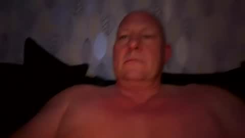 col4nows online show from July 24, 10:28 pm