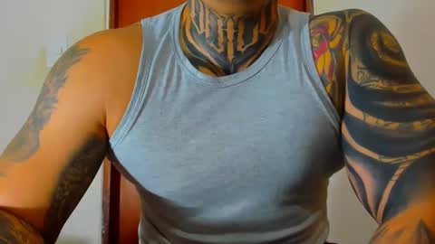Snapshot of colombian_monster_cock chatting on October 6, 2:44 pm camilo online show from October 6, 2:44 pm