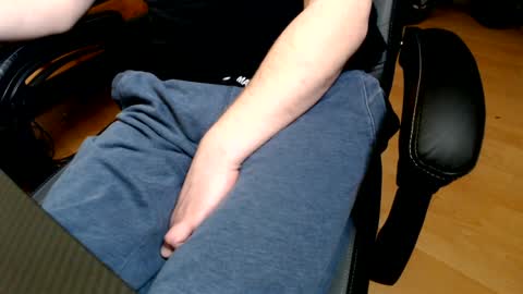 commanderchip online show from January 31, 3:44 pm