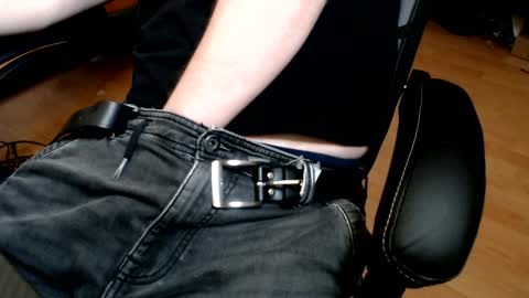 commanderchip online show from February 6, 4:03 pm