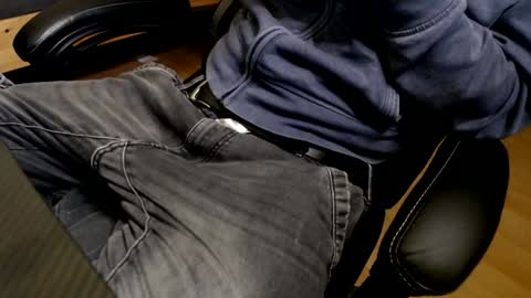 commanderchip online show from February 4, 2:53 pm