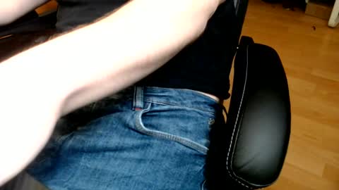 commanderchip online show from March 4, 3:59 pm