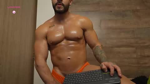 connor_h1 online show from March 15, 5:15 am