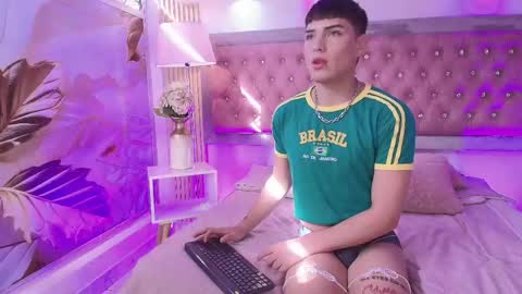 Connor   online show from May 24, 12:55 pm