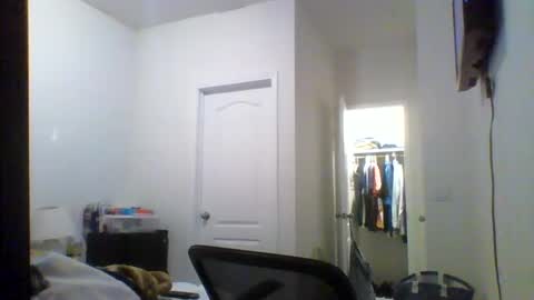 cooldude122222 online show from September 28, 6:44 am