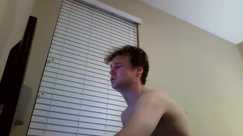 cooldude122222 online show from February 14, 4:37 am