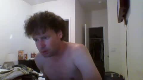 cooldude122222 online show from September 18, 2:57 am