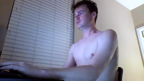 cooldude122222 online show from January 11, 8:33 am