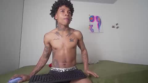 coraline_777 online show from February 20, 1:24 am